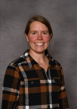 Kelsey Ward headshot